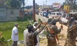 ത്രിപുരയില്‍ സിപിഎം പിബി അംഗം മണിക് സര്‍ക്കാരിന് നേരെ ബിജെപി ആക്രമണം(വീഡിയോ)