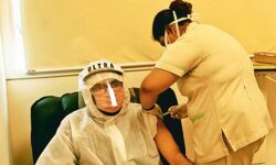 യിപിയില്‍ 18-44 വയസ്സുകാര്‍ക്കുള്ള വാക്‌സിനേഷന്‍ ആരംഭിച്ചു; വാക്‌സിന്‍ താമസരേഖയുള്ളവര്‍ക്കു മാത്രം