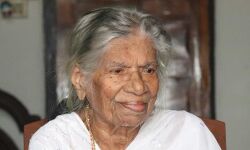 കെ ആർ ഗൗരിയമ്മ അന്തരിച്ചു