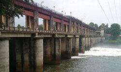 മഴ മുന്നറയിപ്പ് : ഭൂതത്താന്‍ കെട്ടിന്റെ ഷട്ടറുകള്‍ തുറന്നു; പെരിയാര്‍ തീരത്തുള്ളവര്‍ ജാഗ്രത പാലിക്കണം