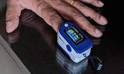 തദ്ദേശ സ്ഥാപനങ്ങള്‍ വഴി 19500 പള്‍സ് ഓക്‌സിമീറ്ററുകള്‍ വാങ്ങും