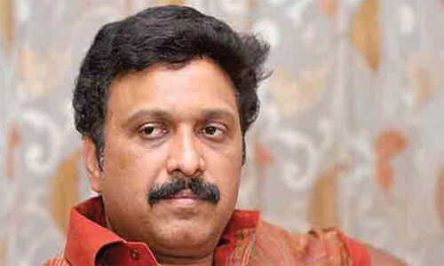 കുടുംബ വഴക്കില് കുടുങ്ങി ഗണേഷ് കുമാര്; മന്ത്രിസഭാ പ്രവേശത്തിന് തടസമായത് സഹോദരിയുടെ പരാതിയെന്ന് സൂചന കുടുംബ വഴക്കില് കുടുങ്ങി ഗണേഷ് കുമാര്; മന്ത്രിസഭാ പ്രവേശത്തിന് തടസമായത് സഹോദരിയുടെ പരാതിയെന്ന് സൂചന