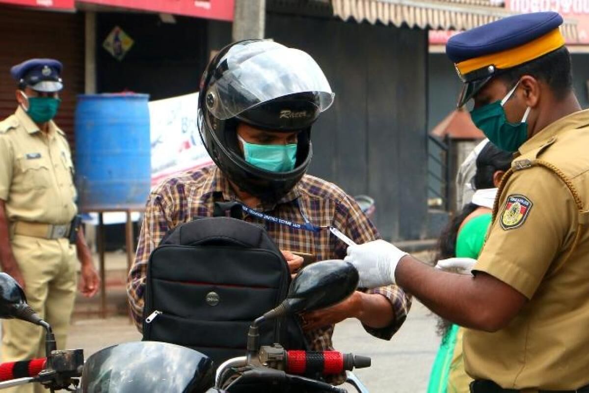 ആശുപത്രിയില്‍ നിന്നും മടങ്ങുകയായിരുന്ന കൊവിഡ് രോഗിയുടെ വാഹനം പോലിസ് പിടിച്ചെടുത്തതായി പരാതി