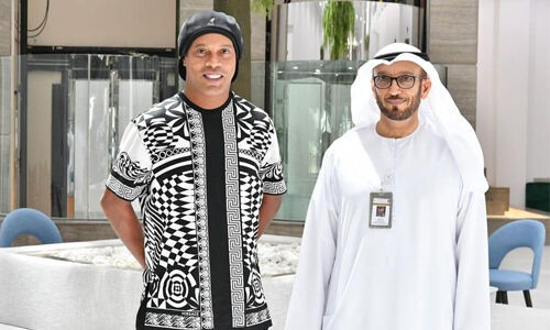 റൊണാള്ഡീഞ്ഞോക്ക് യുഎഇ ഗോള്ഡന് വീസാ അനുവദിച്ചു റൊണാള്ഡീഞ്ഞോക്ക് യുഎഇ ഗോള്ഡന് വീസാ അനുവദിച്ചു