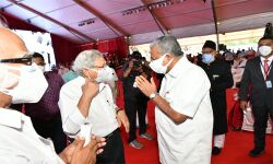 ജാതിഭേദം മതദ്വേഷമേതുമില്ലാതെ..യേശുദാസിന്റെ സ്വാഗത ഗീതാജ്ഞലിയോടെ സത്യപ്രതിജ്ഞ ചടങ്ങ് തുടങ്ങി