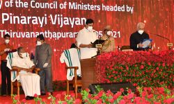 ദൈവനാമത്തില് സത്യപ്രതിജ്ഞ ചെയ്തു വി അബ്ദുഹ്മാന് ദൈവനാമത്തില് സത്യപ്രതിജ്ഞ ചെയ്തു വി അബ്ദുഹ്മാന്