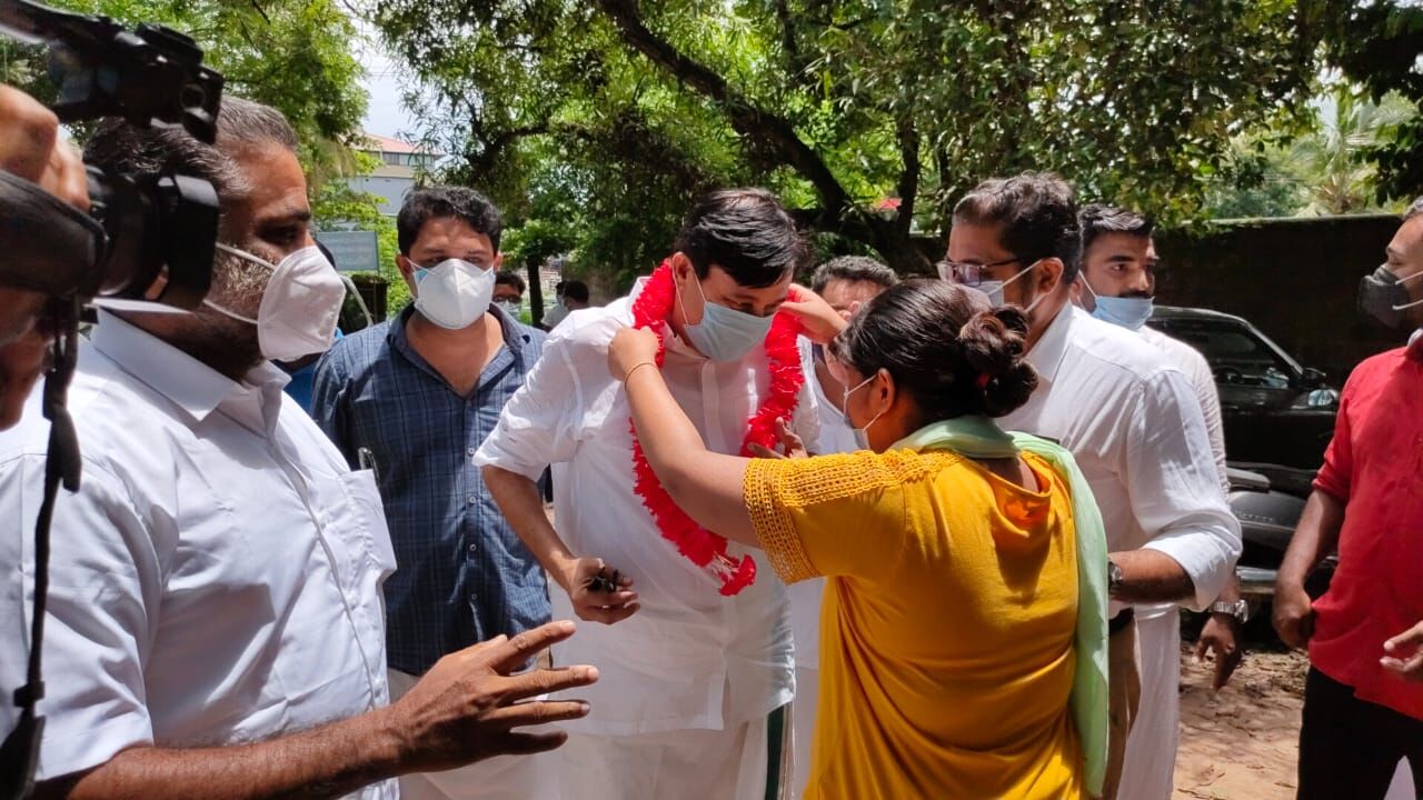 മന്ത്രി വി അബ്ദുറഹിമാന് താനൂരില്‍ സ്വീകരണം