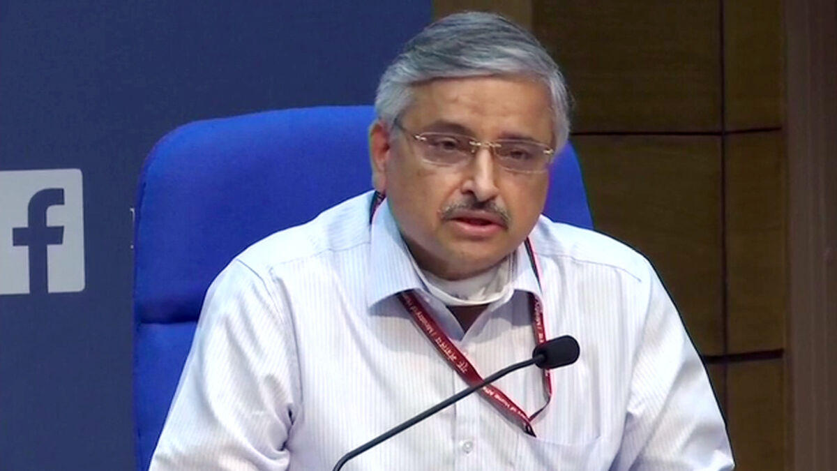 ബ്ലാക് ഫംഗസ്; തലവേദനയും നീര്‍വീക്കവുമുള്ള കൊവിഡ് മുക്തര്‍ അടിയന്തര പരിശോധന നടത്തണമെന്ന് എയിംസ് മേധാവി