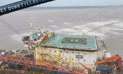 മുംബൈ ബാര്‍ജ് ദുരന്തം: മരിച്ചവരില്‍ അടൂര്‍ സ്വദേശിയും; മരിച്ച മലയാളികളുടെ എണ്ണം എട്ടായി