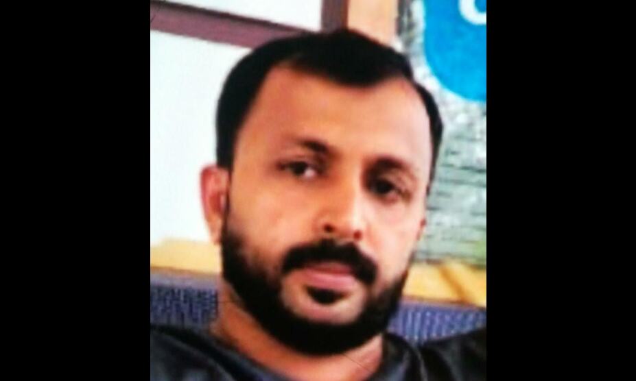 എടക്കാട്ട് വാഹനാപകടം: ബൈക്ക് യാത്രികന് മരിച്ചു എടക്കാട്ട് വാഹനാപകടം: ബൈക്ക് യാത്രികന് മരിച്ചു