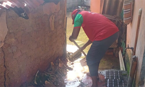 മഴക്കെടുതിയില്‍ കൈത്താങ്ങായി എസ്ഡിപിഐ;  വെള്ളം കയറിയ വീടുകളില്‍ രക്ഷാപ്രവര്‍ത്തനം നടത്തി പ്രവര്‍ത്തകര്‍