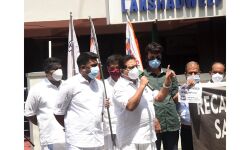 ലക്ഷ ദ്വീപ് അഡ്മിനിസ്ട്രേറ്ററെ തിരിച്ചു വിളിക്കും വരെ സമരം തുടരും: പി സി ചാക്കോ ലക്ഷ ദ്വീപ് അഡ്മിനിസ്ട്രേറ്ററെ തിരിച്ചു വിളിക്കും വരെ സമരം തുടരും: പി സി ചാക്കോ