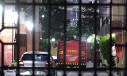 ഡല്‍ഹി സാകേത് കോര്‍ട്ട് റെസിഡന്‍ഷ്യല്‍ കോംപ്ലെക്‌സില്‍ തീപിടിത്തം; ഒരാള്‍ മരിച്ചു