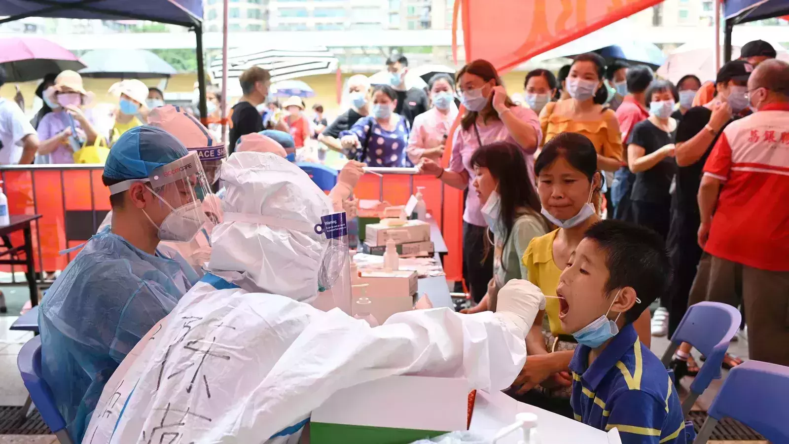 ചൈനയില്‍ കൊവിഡ് വര്‍ധിക്കുന്നു; വിമാന സര്‍വ്വീസ് റദ്ദാക്കി