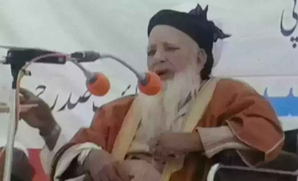 പ്രമുഖ പണ്ഡിതനും സ്വാതന്ത്ര്യ സമര പോരാളിയുമായ മുഫ്തി അബ്ദുര്റസാഖ് നിര്യാതനായി പ്രമുഖ പണ്ഡിതനും സ്വാതന്ത്ര്യ സമര പോരാളിയുമായ മുഫ്തി അബ്ദുര്റസാഖ് നിര്യാതനായി