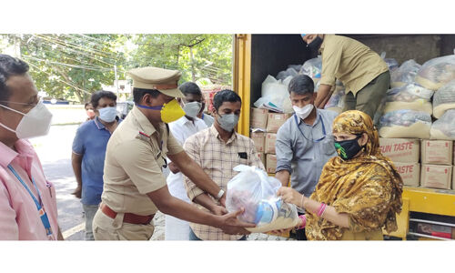ലോക്ക് ഡൗണ്‍: എറണാകുളം ജില്ലയില്‍ ഇതര സംസ്ഥാന തൊഴിലാളികള്‍ക്കുള്ള ഭക്ഷ്യ കിറ്റ് വിതരണം 30,000 കടന്നു