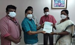 മുഖ്യമന്ത്രിയുടെ ദുരിതാശ്വാസ നിധിയിലേക്ക് മില്മ 18 ലക്ഷം രൂപ നല്കി മുഖ്യമന്ത്രിയുടെ ദുരിതാശ്വാസ നിധിയിലേക്ക് മില്മ 18 ലക്ഷം രൂപ നല്കി