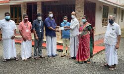 വെട്ടം പഞ്ചായത്തിലെ ആര്‍ആര്‍ടി പ്രവര്‍ത്തകര്‍ക്കുള്ള ഒരു ലക്ഷം രൂപയുടെ അലവന്‍സ് പഞ്ചായത്തിന് കൈമാറി