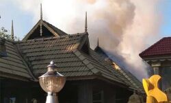 കുളച്ചല് മണ്ടയ്ക്കാട് ക്ഷേത്രത്തില് തീപ്പിടിത്തം; മേല്ക്കൂര കത്തിനശിച്ചു കുളച്ചല് മണ്ടയ്ക്കാട് ക്ഷേത്രത്തില് തീപ്പിടിത്തം; മേല്ക്കൂര കത്തിനശിച്ചു