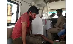 യുപിയില്‍ കന്നുകാലികളെ കൊണ്ടുപോയ വാഹനത്തിനു നേരെ ആക്രമണവും വെടിവയ്പും;    ഒരാള്‍ കൊല്ലപ്പെട്ടു, മൂന്നുപേര്‍ക്കു പരിക്ക്
