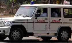 വീടുകള് അണുവിമുക്തമാക്കുന്നതിനെ ചൊല്ലി സിപിഎം-കെഎസ്യു കൂട്ടത്തല്ല്; പോലിസ് കേസെടുത്തു വീടുകള് അണുവിമുക്തമാക്കുന്നതിനെ ചൊല്ലി സിപിഎം-കെഎസ്യു കൂട്ടത്തല്ല്; പോലിസ് കേസെടുത്തു