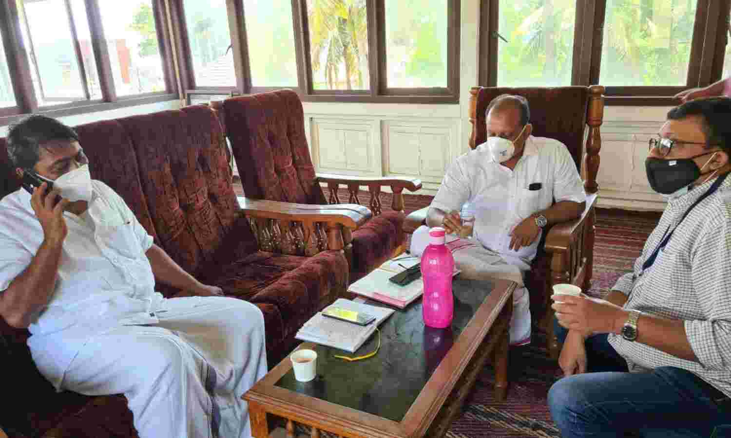 ലക്ഷദ്വീപിലേക്കുള്ള തുറമുഖ മാറ്റം; ബേപ്പൂരില് കൂടുതല് സൗകര്യമൊരുക്കാന് സര്ക്കാര് നടപടി തുടങ്ങി ലക്ഷദ്വീപിലേക്കുള്ള തുറമുഖ മാറ്റം; ബേപ്പൂരില് കൂടുതല് സൗകര്യമൊരുക്കാന് സര്ക്കാര് നടപടി തുടങ്ങി