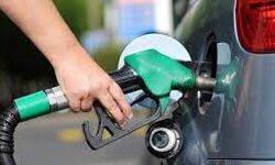 സെഞ്ചുറിയടിച്ച് പ്രീമിയം പെട്രോള്‍ വില; ഇന്ധന വില ഇന്നും  കൂടി