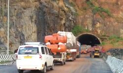 കുതിരാന് തുരങ്കം: ആഗസ്റ്റ് ഒന്നിന് ഒരു ടണല് തുറക്കും കുതിരാന് തുരങ്കം: ആഗസ്റ്റ് ഒന്നിന് ഒരു ടണല് തുറക്കും