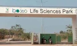 ലൈഫ് സയന്സ് പാര്ക്കില് വാക്സിന് ഉല്പ്പാദന യൂണിറ്റ് സ്ഥാപിക്കാന് നടപടി; ഡോ. എസ്. ചിത്ര പ്രോജക്ട് ഡയറക്ടര് ലൈഫ് സയന്സ് പാര്ക്കില് വാക്സിന് ഉല്പ്പാദന യൂണിറ്റ് സ്ഥാപിക്കാന് നടപടി; ഡോ. എസ്. ചിത്ര പ്രോജക്ട് ഡയറക്ടര്