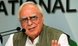 അതിന് ഞാന്‍ മരിക്കണം; ബിജെപിയിലേക്ക് പോകുമോ എന്ന ചോദ്യത്തിന് മറുപടിയുമായി കപില്‍ സിബല്‍