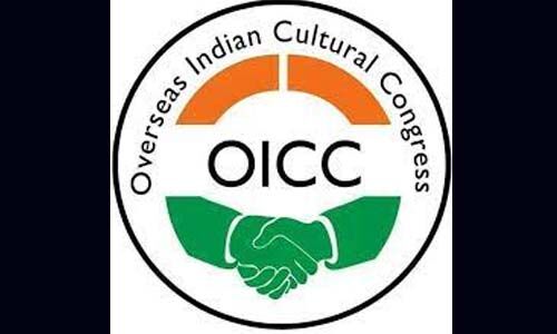 പ്രവാസികളുടെ വിവിധ ആവശ്യങ്ങള്‍; മുഖ്യമന്ത്രിക്ക് നിവേദനം നല്‍കി ഒഐസിസി