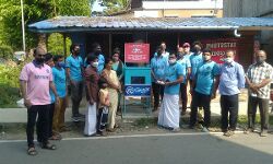 നിര്‍ധനര്‍ക്ക് ഉച്ച ഭക്ഷണം; കേരള സമൂഹത്തിന് സ്ത്രീ കൂട്ടായ്മയുടെ കരുതല്‍