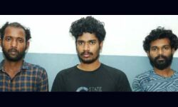 വില്‍പനയ്‌ക്കെത്തിച്ച വാറ്റുചാരായവും കര്‍ണാടക വിദേശമദ്യവുമായി മൂന്നുപേര്‍ പിടിയില്‍