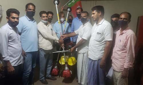 എസ്ഡിപിഐ മഞ്ചേശ്വരം മണ്ഡലം വളണ്ടിയേഴ്സ് ടീമിന് പ്രവാസലോക വാട്സ് ആപ്പ് കൂട്ടായ്മയുടെ കൈത്താങ്ങ് എസ്ഡിപിഐ മഞ്ചേശ്വരം മണ്ഡലം വളണ്ടിയേഴ്സ് ടീമിന് പ്രവാസലോക വാട്സ് ആപ്പ് കൂട്ടായ്മയുടെ കൈത്താങ്ങ്