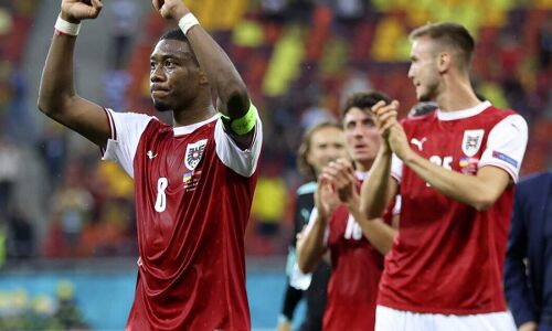 യൂറോയില് ആദ്യമായി ഓസ്ട്രിയ പ്രീക്വാര്ട്ടറില്; ഹോളണ്ടിന് മിന്നും ജയം യൂറോയില് ആദ്യമായി ഓസ്ട്രിയ പ്രീക്വാര്ട്ടറില്; ഹോളണ്ടിന് മിന്നും ജയം