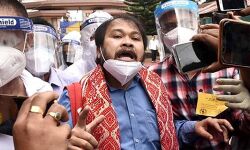 പൗരത്വസമരം: ഒരു കേസില് അസം എംഎല്എ അഖില് ഗൊഗോയിക്കെതിരേ ചുമത്തിയ യുഎപിഎ ഒഴിവാക്കി പൗരത്വസമരം: ഒരു കേസില് അസം എംഎല്എ അഖില് ഗൊഗോയിക്കെതിരേ ചുമത്തിയ യുഎപിഎ ഒഴിവാക്കി