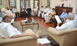 കേന്ദ്ര നയങ്ങൾക്കെതിരേ യോജിച്ച പ്രചരണത്തിന് പ്രതിപക്ഷ കക്ഷികൾ കേന്ദ്ര നയങ്ങൾക്കെതിരേ യോജിച്ച പ്രചരണത്തിന് പ്രതിപക്ഷ കക്ഷികൾ