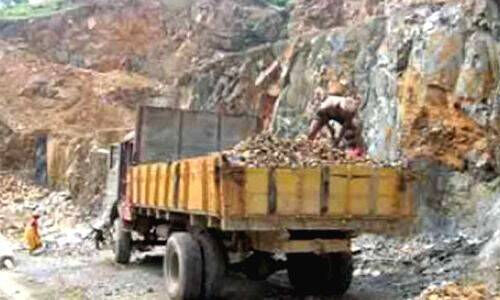 കൊളവല്ലൂര്‍ മേഖലയിലെ ക്വാറികളുടെ പ്രവര്‍ത്തനം നിര്‍ത്തിവെക്കാന്‍ ഉത്തരവ്