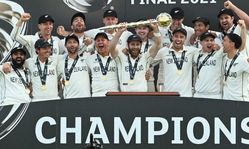 ലോക ടെസ്റ്റ് ചാംപ്യന്ഷിപ്പില് ഇന്ത്യക്ക് തോല്വി; ന്യൂസിലന്റിന് കിരീടം ലോക ടെസ്റ്റ് ചാംപ്യന്ഷിപ്പില് ഇന്ത്യക്ക് തോല്വി; ന്യൂസിലന്റിന് കിരീടം