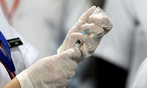 കൊവാക്സിന് ഉടന് ലോകാരോഗ്യ സംഘടനയുടെ അനുമതി ലഭിച്ചേക്കുമെന്ന് നിതി ആയോഗ് അംഗം ഡോ. വി കെ പോള് കൊവാക്സിന് ഉടന് ലോകാരോഗ്യ സംഘടനയുടെ അനുമതി ലഭിച്ചേക്കുമെന്ന് നിതി ആയോഗ് അംഗം ഡോ. വി കെ പോള്