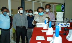 പ്രവാസികള്ക്ക് ആശ്വാസം; നെടുമ്പാശേരി വിമാനത്താവളത്തില് റാപിഡ് പിസിആര് ടെസ്റ്റിങ് കേന്ദ്രം തുടങ്ങി പ്രവാസികള്ക്ക് ആശ്വാസം; നെടുമ്പാശേരി വിമാനത്താവളത്തില് റാപിഡ് പിസിആര് ടെസ്റ്റിങ് കേന്ദ്രം തുടങ്ങി