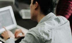 เดเตเดตเดฟเดกเต เดชเตเดฐเดคเดฟเดธเดจเตเดงเดฟ เดชเดฐเดฟเดนเดฐเดฟเดเตเดเดพเดจเตโ เดญเดฟเดจเตเดจเดถเตเดทเดฟเดเตเดเดพเดฐเตโเดเตเดเต 50 เดฒเดเตเดทเด เดฐเตเดชเดฏเตเดเต เดธเตเดตเดฏเดเดคเตเดดเดฟเดฒเตโ เดตเดพเดฏเตเดชเดพเดชเดฆเตเดงเดคเดฟ เดเตเดตเดฟเดกเต เดชเตเดฐเดคเดฟเดธเดจเตเดงเดฟ เดชเดฐเดฟเดนเดฐเดฟเดเตเดเดพเดจเตโ เดญเดฟเดจเตเดจเดถเตเดทเดฟเดเตเดเดพเดฐเตโเดเตเดเต 50 เดฒเดเตเดทเด เดฐเตเดชเดฏเตเดเต เดธเตเดตเดฏเดเดคเตเดดเดฟเดฒเตโ เดตเดพเดฏเตเดชเดพเดชเดฆเตเดงเดคเดฟ