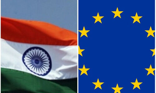 കൊവിഷീല്ഡും കൊവാക്സിനും അംഗീകരിക്കുന്നതിനു പകരം യൂറോപ്യന് യൂനിയന്റെ കൊവിഡ് സര്ട്ടിഫിക്കറ്റിന് അംഗീകാരം; യാത്രാപ്രതിസന്ധി പരിഹരിക്കാന് പുതിയ നിര്ദേശവുമായി ഇന്ത്യ കൊവിഷീല്ഡും കൊവാക്സിനും അംഗീകരിക്കുന്നതിനു പകരം യൂറോപ്യന് യൂനിയന്റെ കൊവിഡ് സര്ട്ടിഫിക്കറ്റിന് അംഗീകാരം; യാത്രാപ്രതിസന്ധി പരിഹരിക്കാന് പുതിയ നിര്ദേശവുമായി ഇന്ത്യ