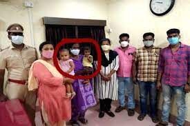 വ്യാജ രേഖയുണ്ടാക്കി ശിശുവില്പ്പന; കുട്ടികളെ പോലിസ് രക്ഷപ്പെടുത്തി വ്യാജ രേഖയുണ്ടാക്കി ശിശുവില്പ്പന; കുട്ടികളെ പോലിസ് രക്ഷപ്പെടുത്തി