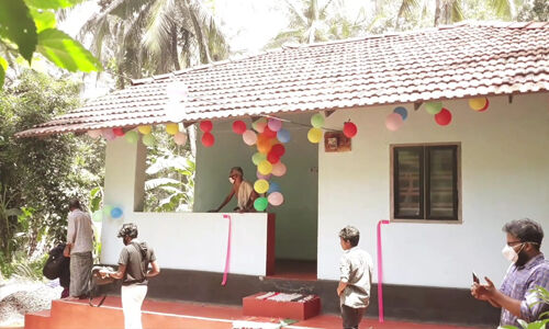 നിര്‍ധന കുടുംബത്തിന് വീട് നിര്‍മ്മിച്ച് നല്‍കി അരീക്കോട് ജനമൈത്രി പോലിസ്