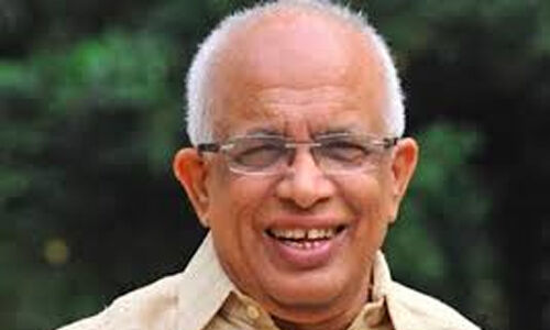 മാധ്യമവാര്ത്തകള് തെറ്റ്; വൈദ്യുതി ബില് കുടിശ്ശികയുടെ പേരില് കണക്ഷന് വിച്ഛേദിക്കാന് തീരുമാനിച്ചിട്ടില്ലെന്ന് വൈദ്യുതി മന്ത്രി മാധ്യമവാര്ത്തകള് തെറ്റ്; വൈദ്യുതി ബില് കുടിശ്ശികയുടെ പേരില് കണക്ഷന് വിച്ഛേദിക്കാന് തീരുമാനിച്ചിട്ടില്ലെന്ന് വൈദ്യുതി മന്ത്രി