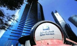 1,250 കോടി ഡോളറിന്റെ നിക്ഷേപ സമാഹരണവുമായി ഖത്തര് പെട്രോളിയം 1,250 കോടി ഡോളറിന്റെ നിക്ഷേപ സമാഹരണവുമായി ഖത്തര് പെട്രോളിയം