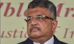 നാരദ ഒളികാമറ കേസിലെ പ്രതിയുമായി കൂടിക്കാഴ്ച നടത്തിയ സോളിസിറ്റര് ജനറലിനെ പുറത്താക്കണം; തൃണമൂല് പ്രതിനിധികള് തിങ്കളാഴ്ച രാഷ്ട്രപതിയെ കാണും നാരദ ഒളികാമറ കേസിലെ പ്രതിയുമായി കൂടിക്കാഴ്ച നടത്തിയ സോളിസിറ്റര് ജനറലിനെ പുറത്താക്കണം; തൃണമൂല് പ്രതിനിധികള് തിങ്കളാഴ്ച രാഷ്ട്രപതിയെ കാണും