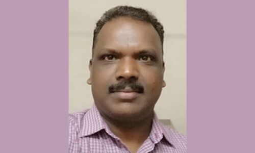 മലയാളി ഡോക്ടര് ഒമാനില് കൊവിഡ് ബാധിച്ച് മരിച്ചു മലയാളി ഡോക്ടര് ഒമാനില് കൊവിഡ് ബാധിച്ച് മരിച്ചു