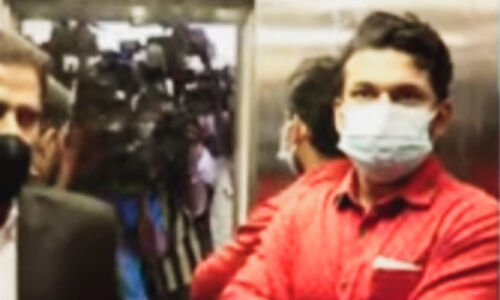 കരിപ്പൂര്‍ സ്വര്‍ണക്കടത്ത്:  അര്‍ജ്ജുന്‍ ആയങ്കിയുടെ ഭാര്യ ഹാജരായി; കസ്റ്റംസ് ചോദ്യം ചെയ്യല്‍ തുടങ്ങി